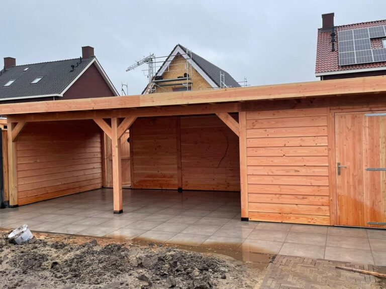 Douglas overkapping met berging en keramische bestrating