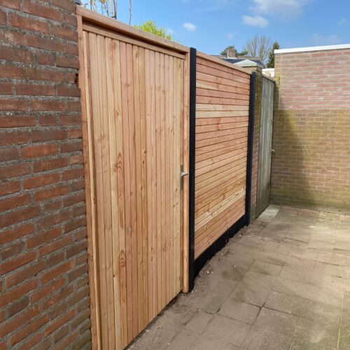 Rhombus poort en schutting in Douglas hout