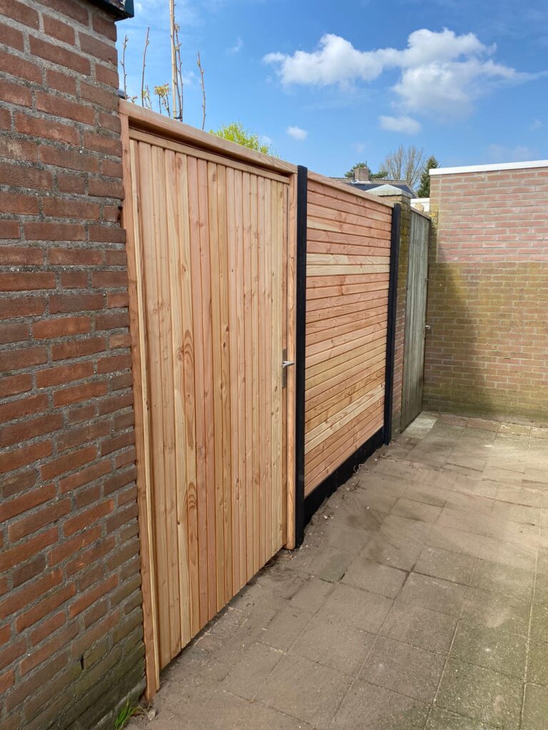 Rhombus poort en schutting van Douglas